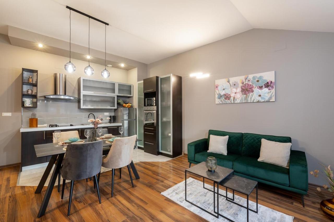 Apartment Penthouse J&a