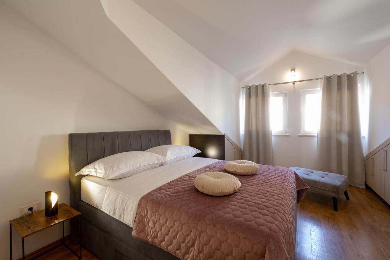 Penthouse J&a * Vela Luka