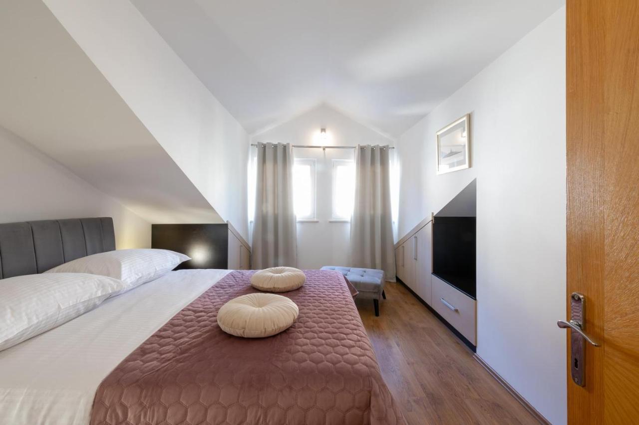 Penthouse J&a Vela Luka