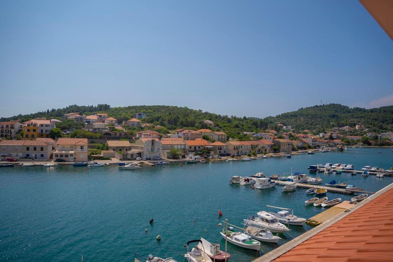 Penthouse J&a Vela Luka